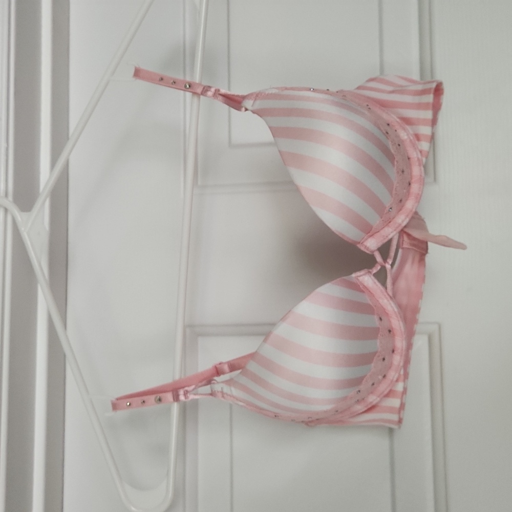 Victoria's Secret pink and white stripe bra with rhinestones size 34AA